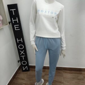 Conjunto deportivo combinación de colores