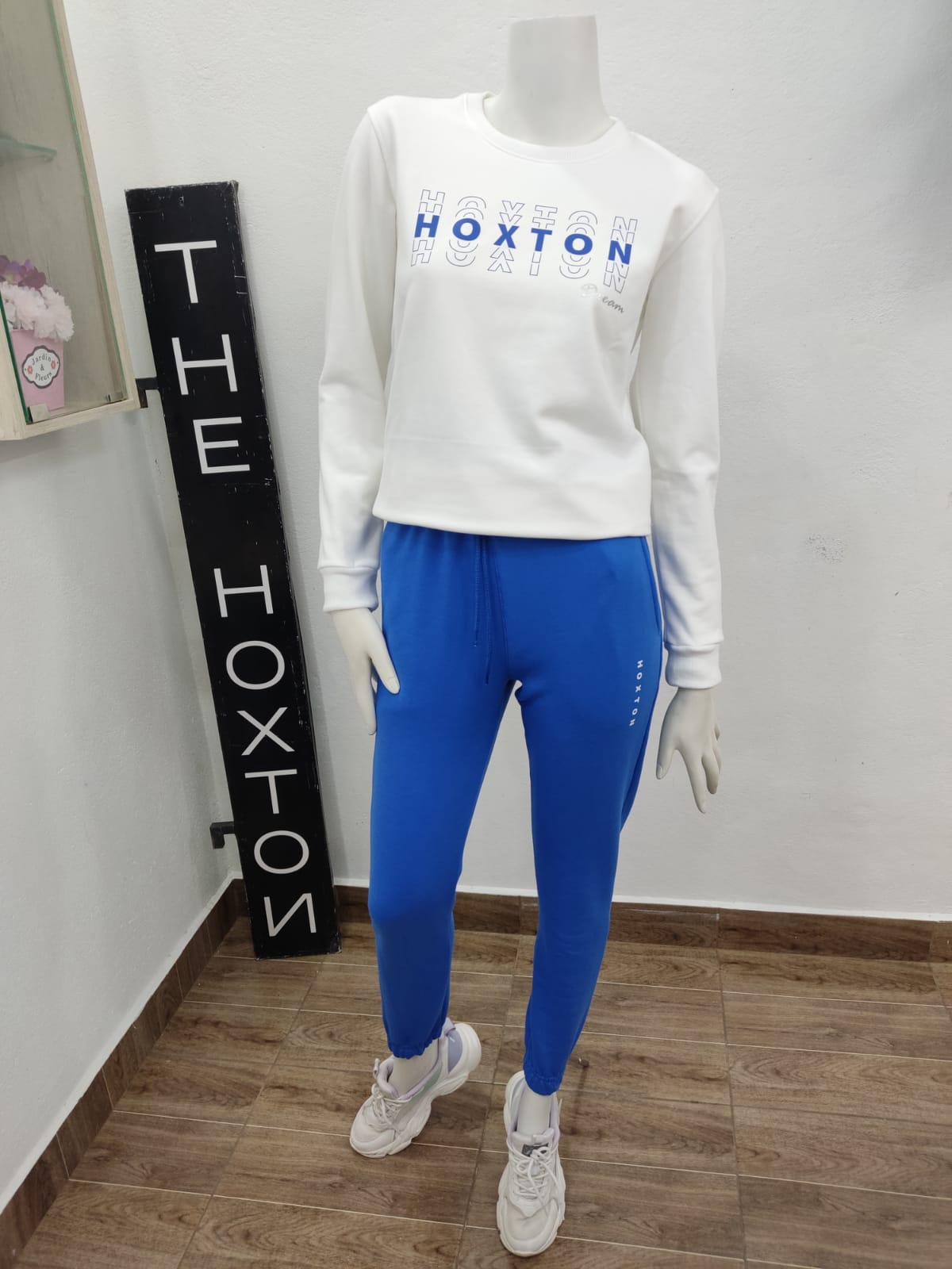 Conjunto deportivo combinación de colores - Image 7